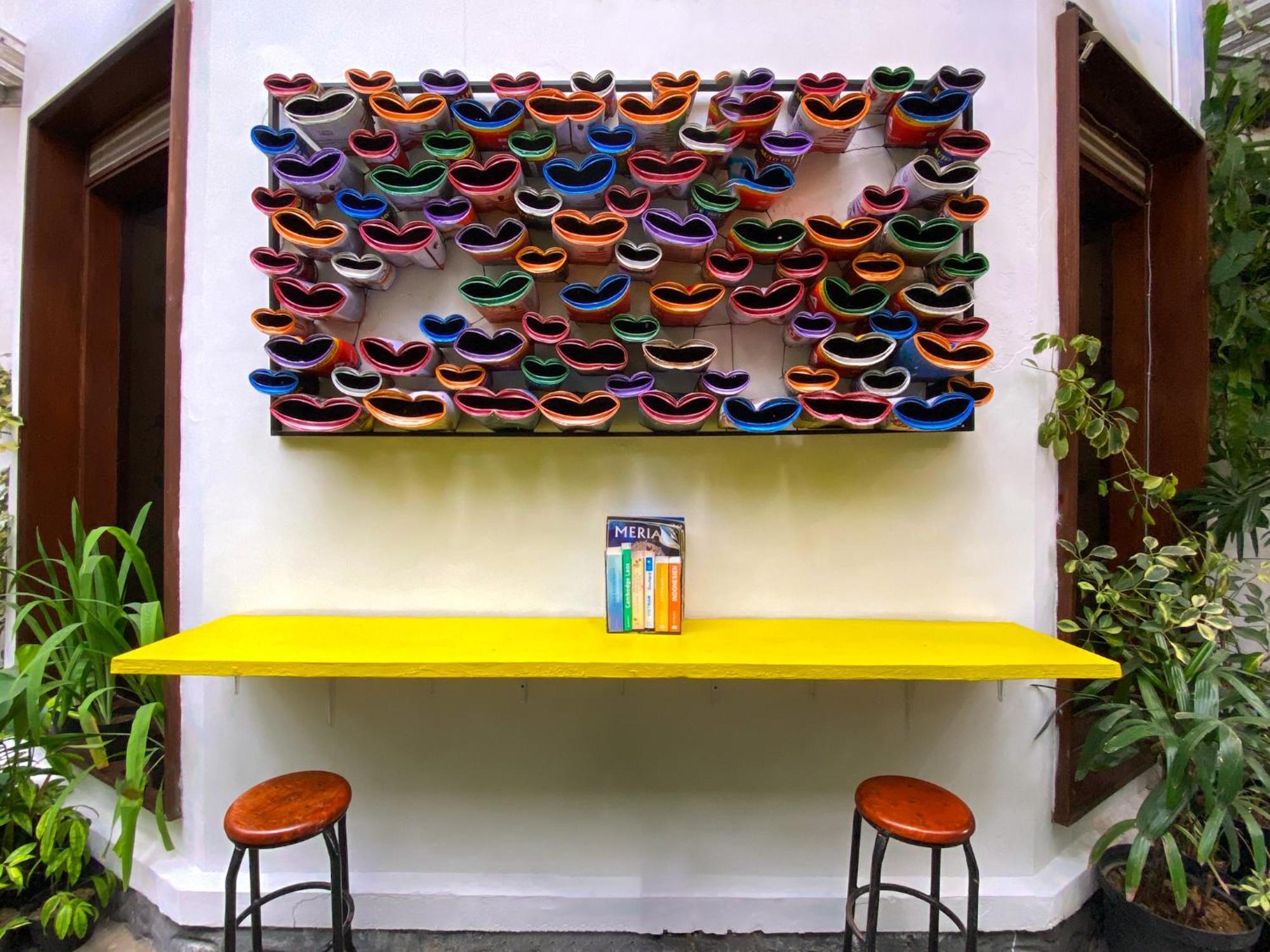 Snooze Malang Hostel ภายนอก รูปภาพ